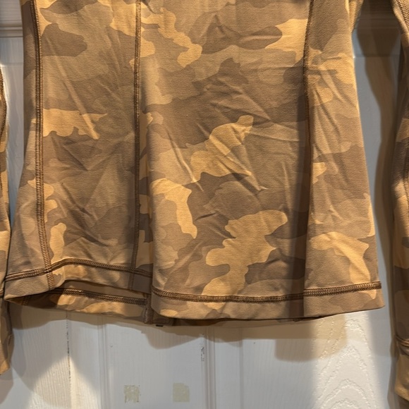 Lululemon Nulu Hooded Define Align Jacket 6 Camo Beige - Picture 11 of 11